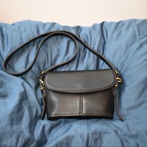 Vintage Coach Saddle Bucket Equestrian Slim Flap 9801